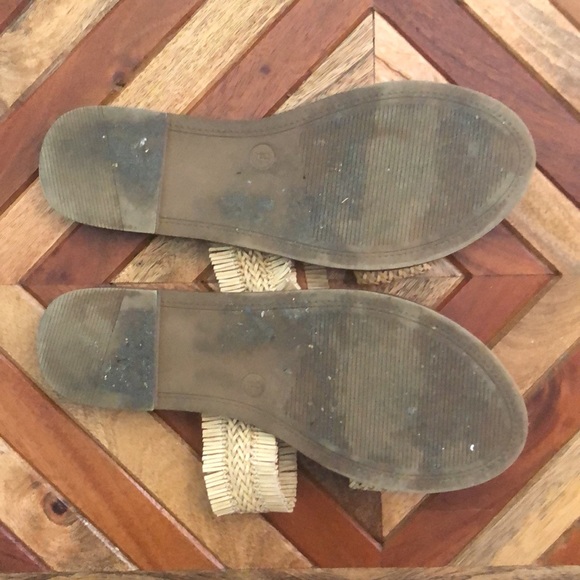 Universal Thread Sandals - Picture 3 of 3